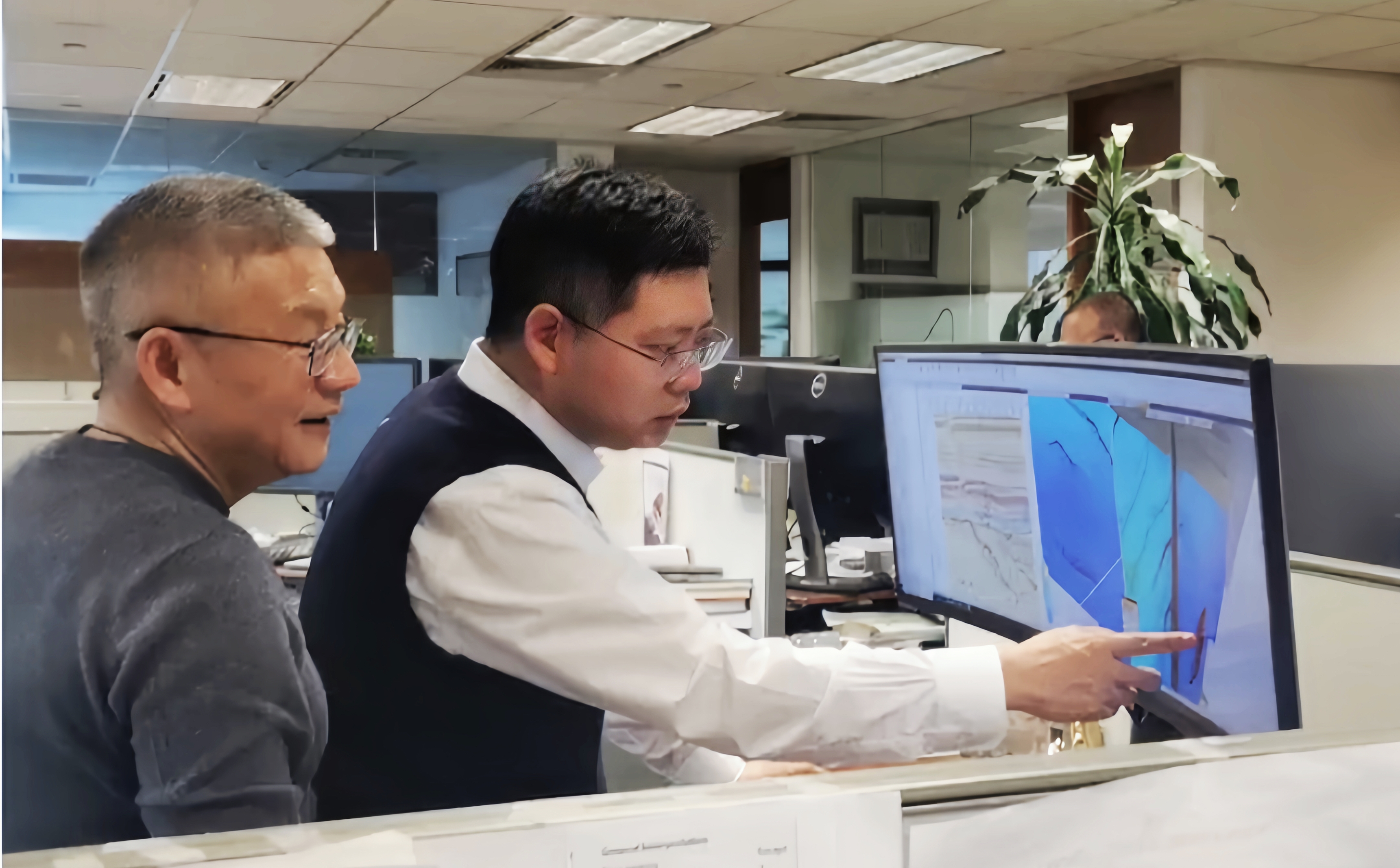 洛克石油榮獲油氣(qi)開髮(fa)技(ji)術(shù)國(guo)傢(jia)髮(fa)明專(zhuan)利